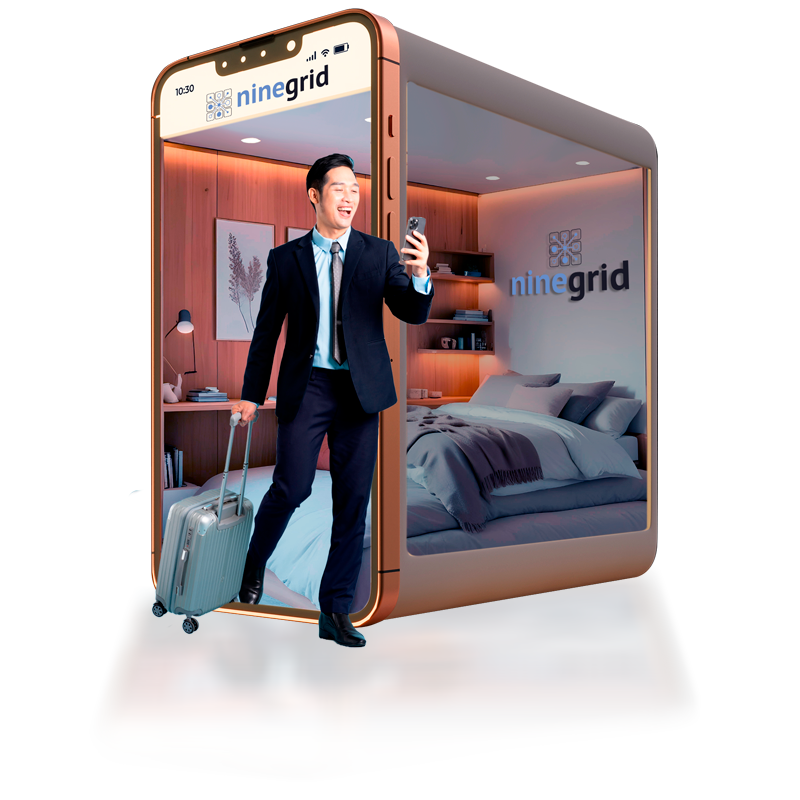 Ninegrid Hotel - Homem feliz saindo do hotel virtual m-commerce com mala